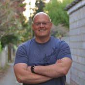 Sr. Dominic Salles Chefe do Departamento de Inglês